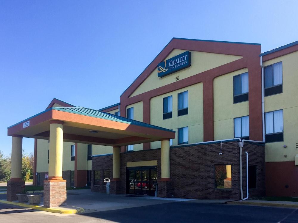 Quality Inn & Suites Lenexa Kansas City Exteriör bild