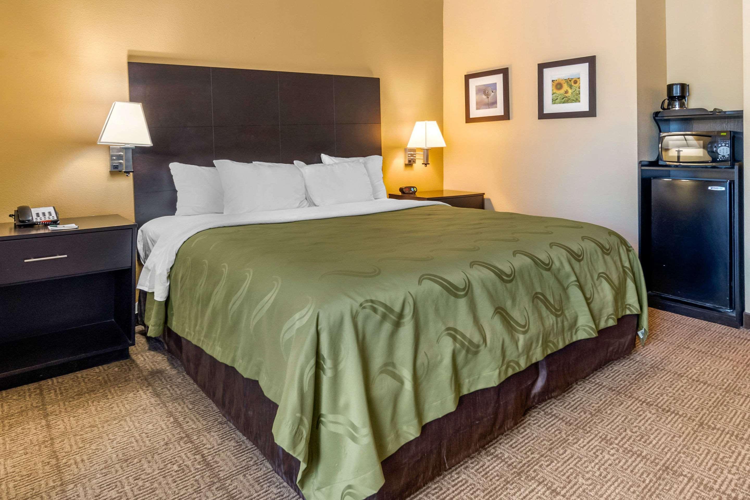 Quality Inn & Suites Lenexa Kansas City Exteriör bild