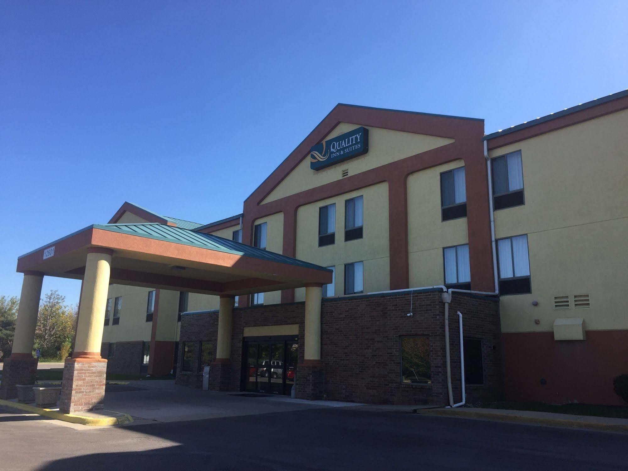 Quality Inn & Suites Lenexa Kansas City Exteriör bild